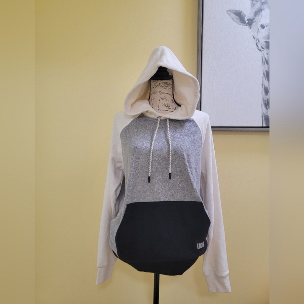 UGG Terrance Fleece Hoodie, size M